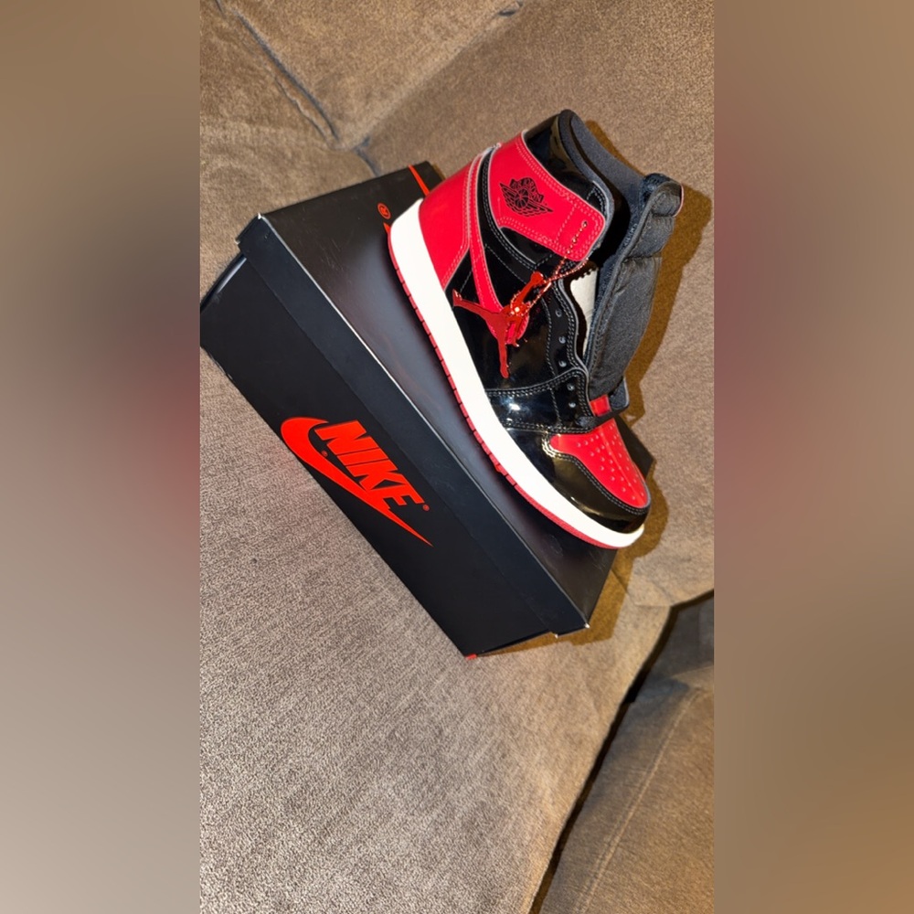 Nike Air Jordan 1 High Top Black and Red Patent Leather Size 8.5 BRAND NEW